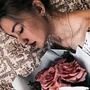 Знакомства: Кнопа, 20 лет, Тюмень