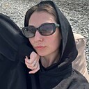 Знакомства: Ирина, 28 лет, Москва