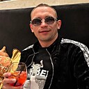 Знакомства: Евгений, 32 года, Ялта