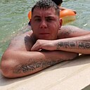 Знакомства: Евгений, 34 года, Тюмень