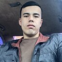 Знакомства: Толик, 25 лет, Магадан