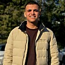 Знакомства: Хассан, 25 лет, Тюмень