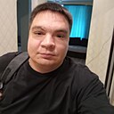 Знакомства: Илья, 33 года, Калуга