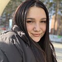 Знакомства: Валерия, 25 лет, Екатеринбург