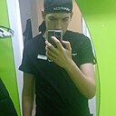 Знакомства: Макс, 18 лет, Самара