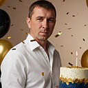 Знакомства: Олег, 40 лет, Новомосковск