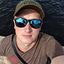 Знакомства: Den, 32 года, Гулькевичи