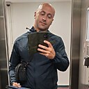 Знакомства: Александр, 34 года, Магадан