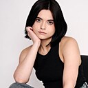 Знакомства: Полина, 19 лет, Санкт-Петербург