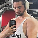 Знакомства: Максим, 32 года, Саратов