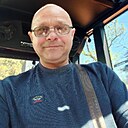 Знакомства: Валерий, 62 года, Ялта