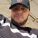 Знакомства: Виктор, 35 лет, Майский
