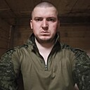 Знакомства: Евгений, 31 год, Брянск