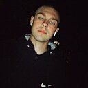 Знакомства: Юра, 26 лет, Каспийск