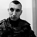 Знакомства: Дмитрий, 23 года, Уссурийск