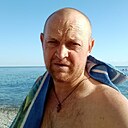 Знакомства: Юрий, 44 года, Ялта