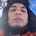 Знакомства: Азнаур, 24 года, Сургут