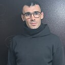 Знакомства: Олег, 34 года, Севастополь