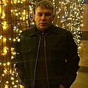 Знакомства: Илья, 31 год, Ухта