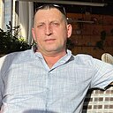 Знакомства: Александр, 44 года, Омутнинск