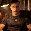 Знакомства: Антон, 37 лет, Волхов