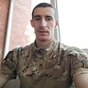 Знакомства: Ярик, 32 года, Луганск