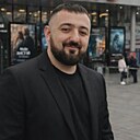 Знакомства: Виктор, 31 год, Бийск