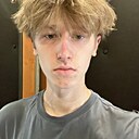 Знакомства: Денис, 19 лет, Гродно