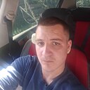 Знакомства: Виктор, 28 лет, Новоалтайск