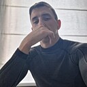 Знакомства: Каро, 25 лет, Москва