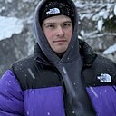 Знакомства: Макс, 22 года, Колпино
