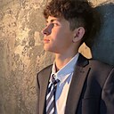 Знакомства: Илья, 18 лет, Самара