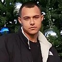 Знакомства: Кирилл, 20 лет, Новотитаровская