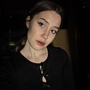 Знакомства: Полина, 21 год, Санкт-Петербург