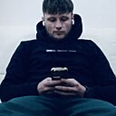 Знакомства: Максим, 32 года, Челябинск