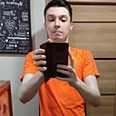 Знакомства: Макс, 19 лет, Колпино