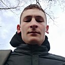 Знакомства: Юра, 23 года, Киев