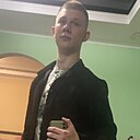 Знакомства: Женя, 19 лет, Саратов