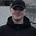 Знакомства: Андрей, 21 год, Киров