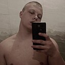 Знакомства: Максим, 18 лет, Псков