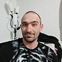 Знакомства: Валерий, 32 года, Феодосия