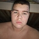 Знакомства: Архип, 18 лет, Любим