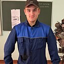 Знакомства: Кирилл, 22 года, Томск