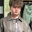 Знакомства: Александр, 18 лет, Бердск