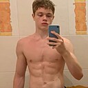 Знакомства: Сеня, 19 лет, Астрахань