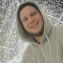 Знакомства: Олег, 27 лет, Нижневартовск