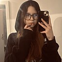 Знакомства: Вика, 18 лет, Кропивницкий