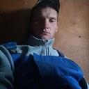 Знакомства: Виктор, 33 года, Лениногорск