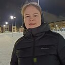Знакомства: Карина, 20 лет, Волхов