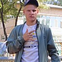 Знакомства: Максим, 18 лет, Уссурийск